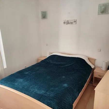 Holiday home Confortable Maison De Village En Pierre Typique